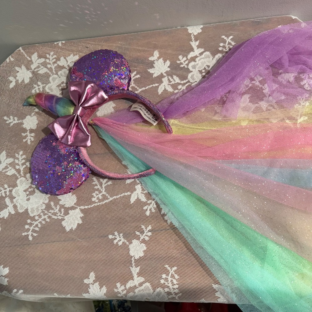 Disney Parks Unicorn Minnie Mouse Ears Headband OS Purple Rainbow Excellent Veil